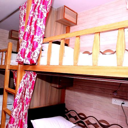 Delta Dormitory Bombaj Zewnętrze zdjęcie