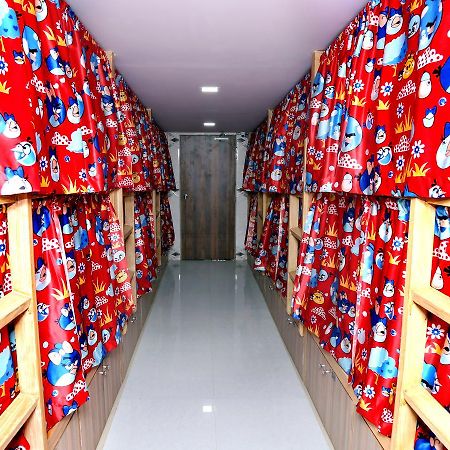 Delta Dormitory Bombaj Zewnętrze zdjęcie