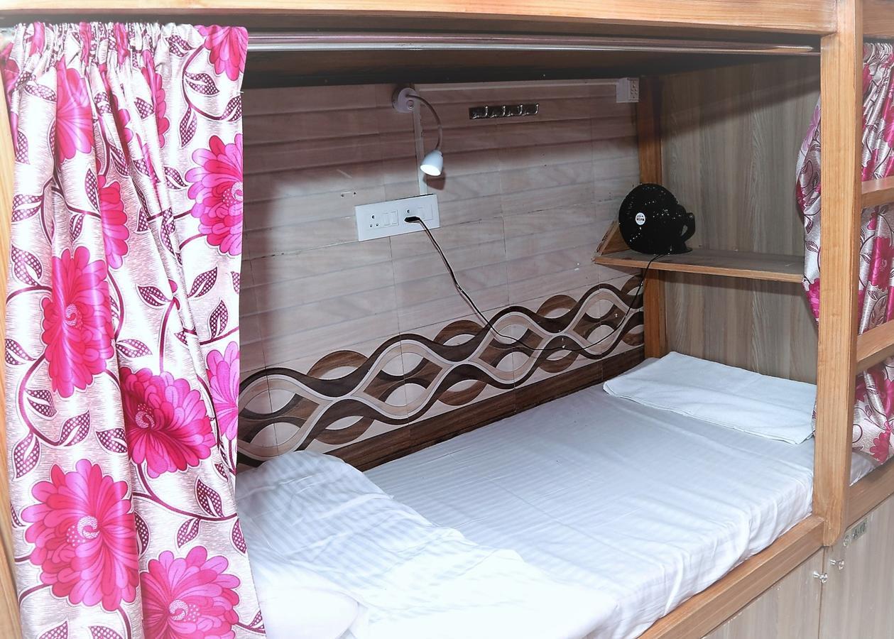 Delta Dormitory Bombaj Zewnętrze zdjęcie