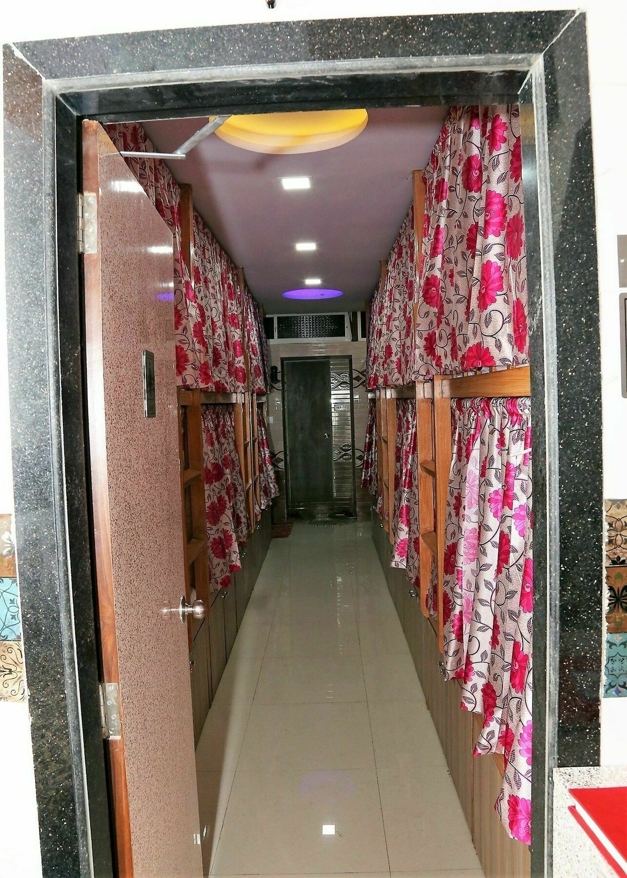 Delta Dormitory Bombaj Zewnętrze zdjęcie